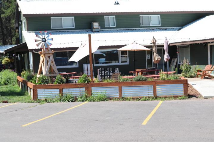 Moose Creek Resort West Glacier Buitenkant foto